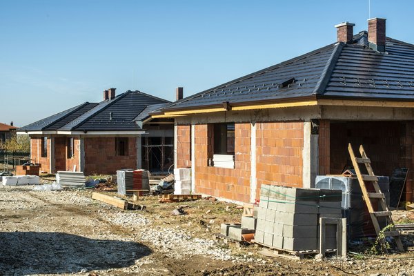 Quels sont les meilleurs panneaux pour un permis de construire ?
