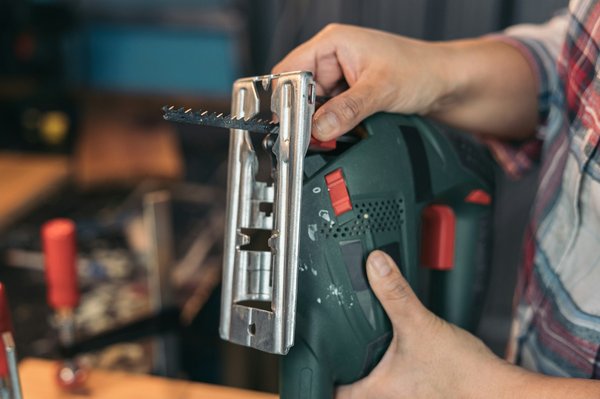 Louer du matériel en belgique : guide pour particuliers